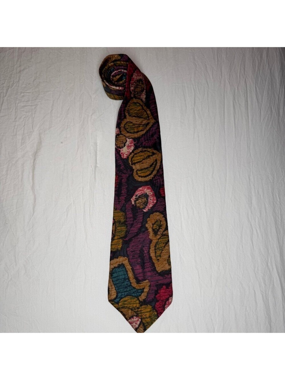 Mario Valentino 100% Italian Silk Neck Tie Made in USA Abstract Floral Paisley